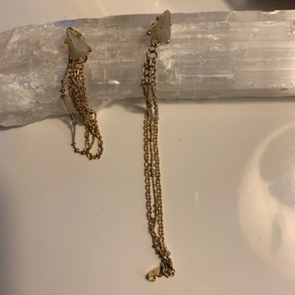 Gold Tone back Prong Earrings - Picture 2 of 10